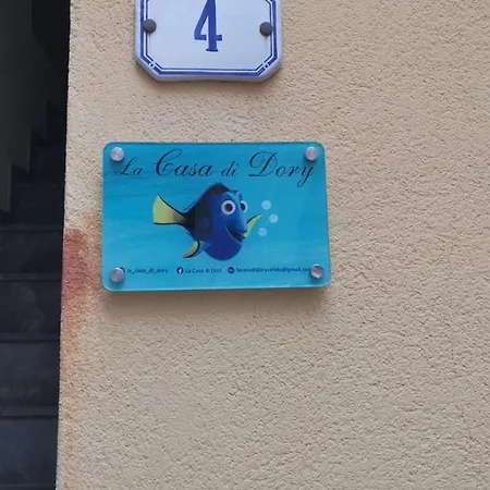 Ferienhaus La Casa Di Dory - Steps From The Sea & Medieval Wash House Cefalù