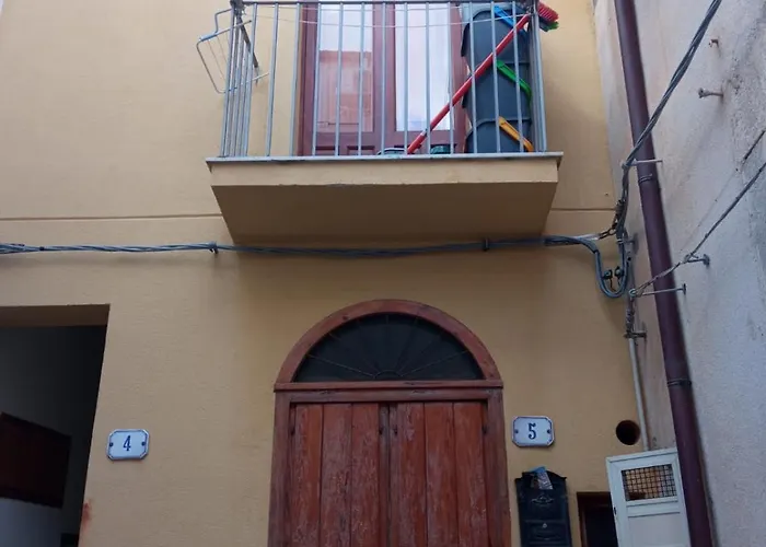 La Casa Di Dory チェファル